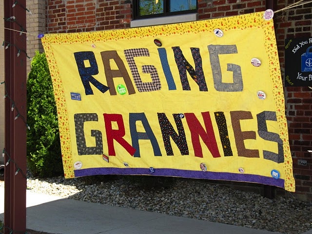 raginggranniespin